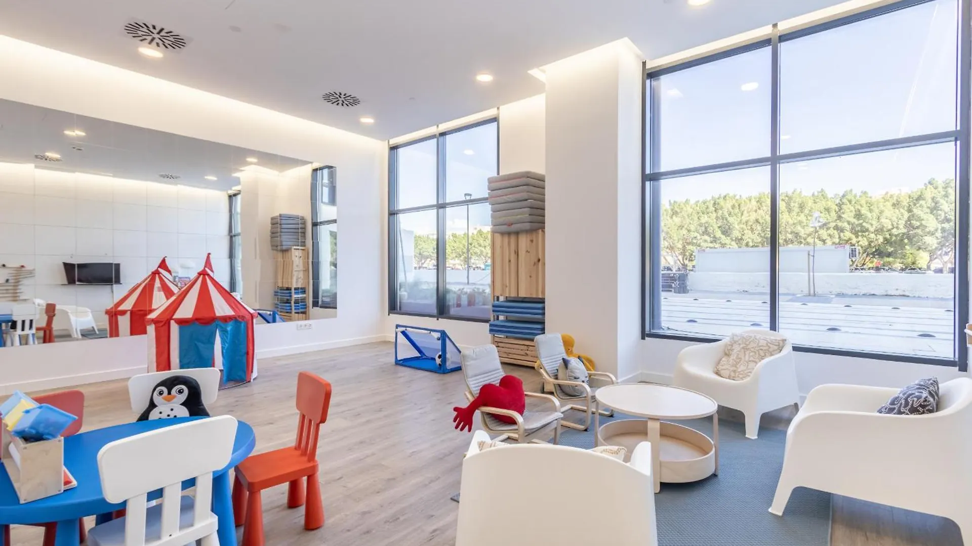 Gloria Urban Nest Malaga Parking Included Apartment 0*,  Spain