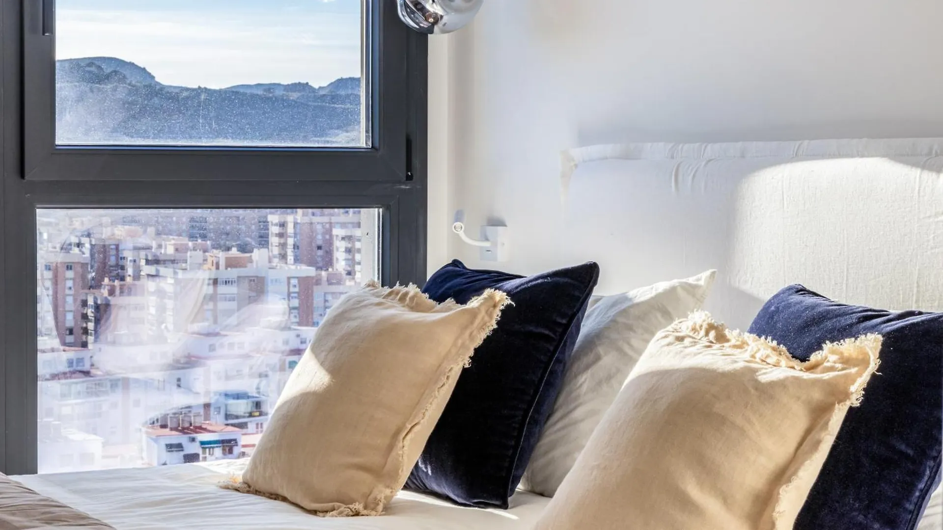Apartament Gloria Urban Nest Malaga Parking Included