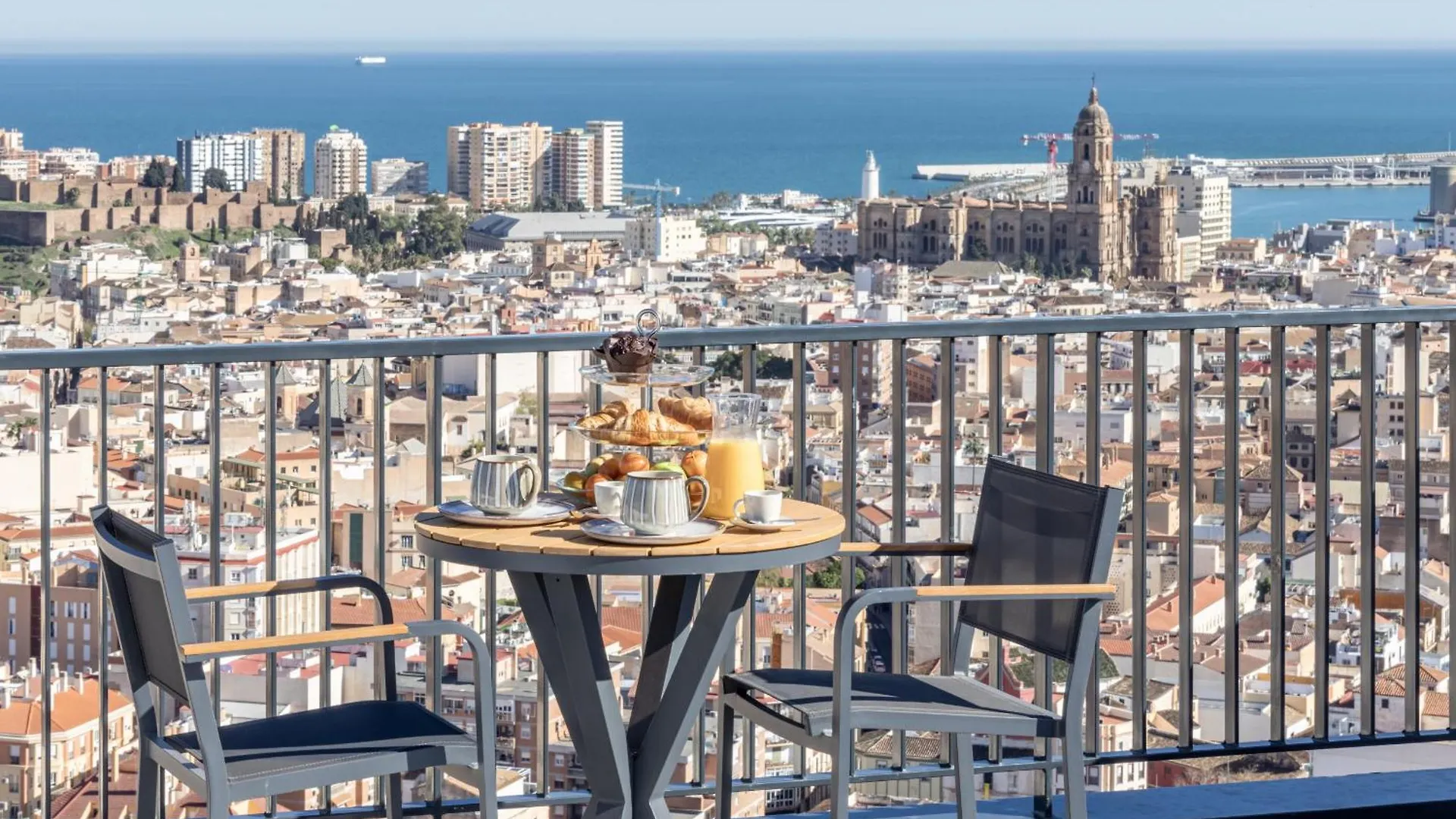 Gloria Urban Nest Malaga Parking Included Apartment